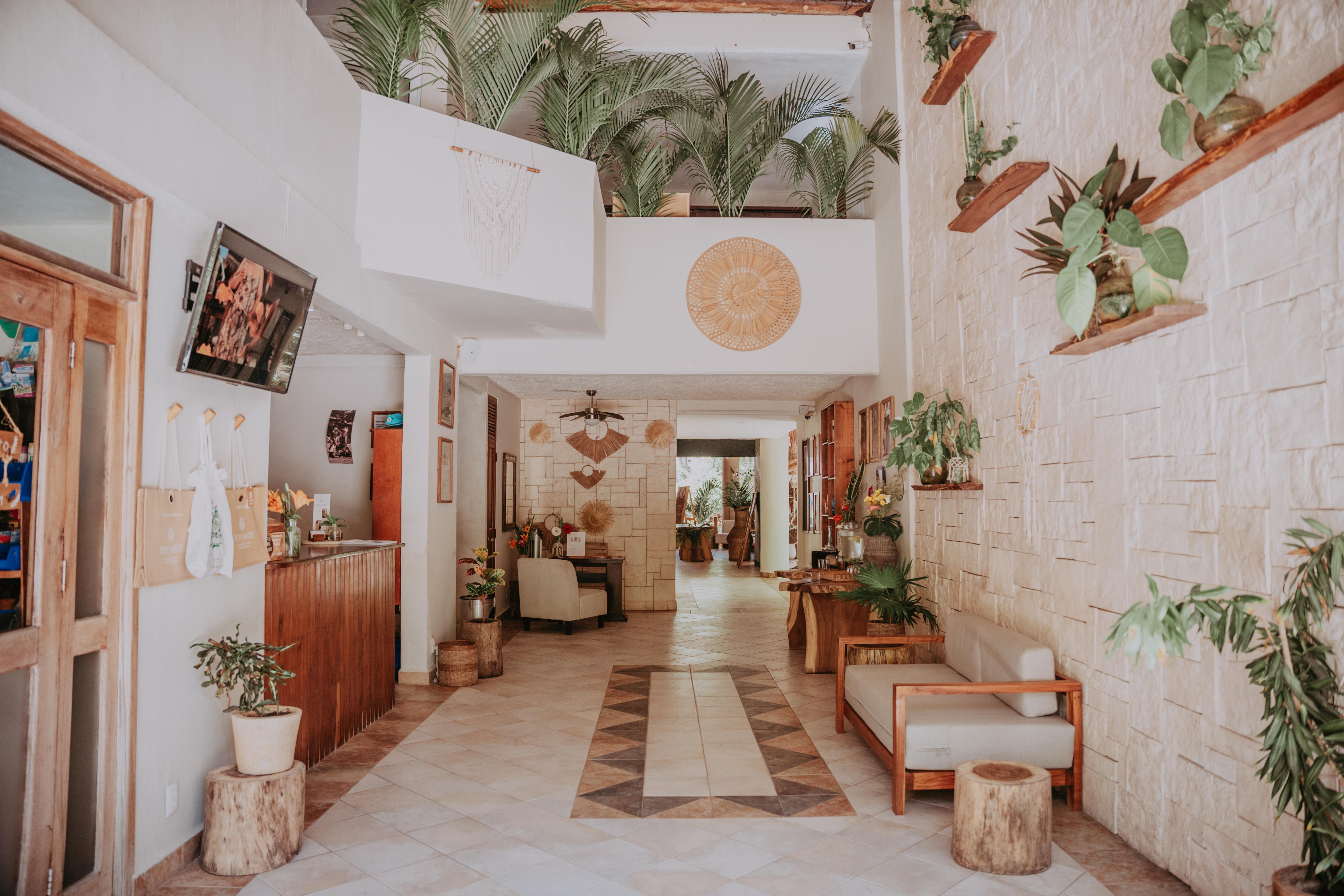 Petit Lafitte Front Hotel&bungalows Hotel 4*